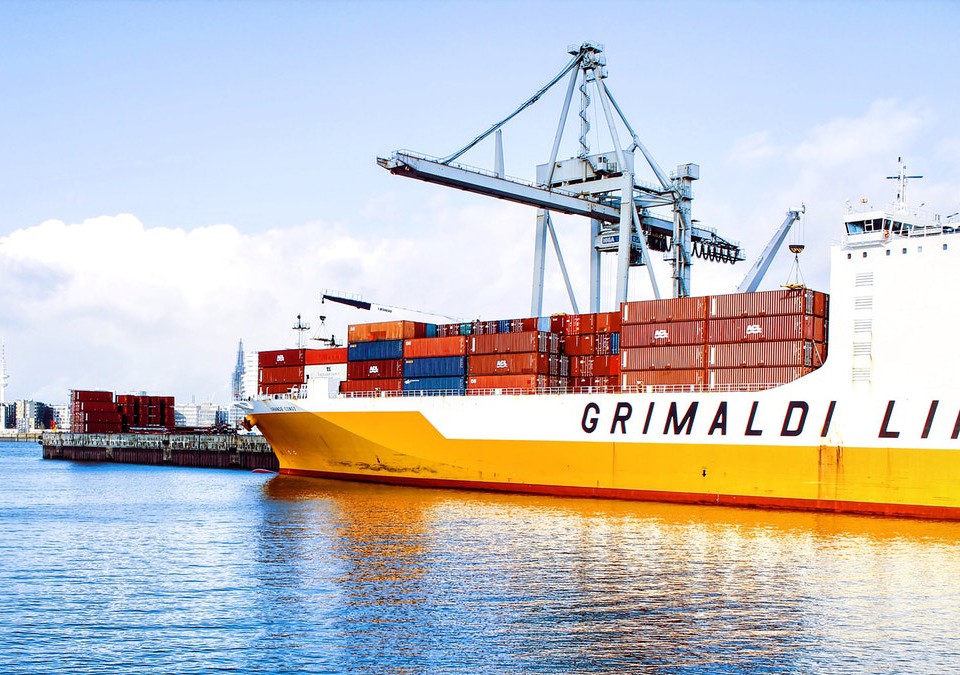 2cdd4bffab51f3b06d59c99da18873e1df30e53d dedouanement